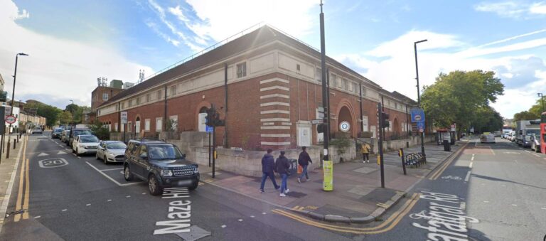 Dilapidated Leisure Centre in Greenwich image 2