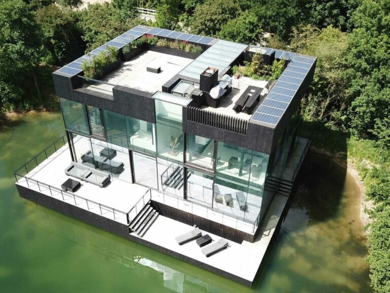 Remote Modern House with Waterview image 3