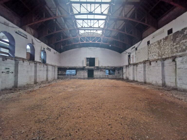 Dilapidated Leisure Centre in Greenwich image 8