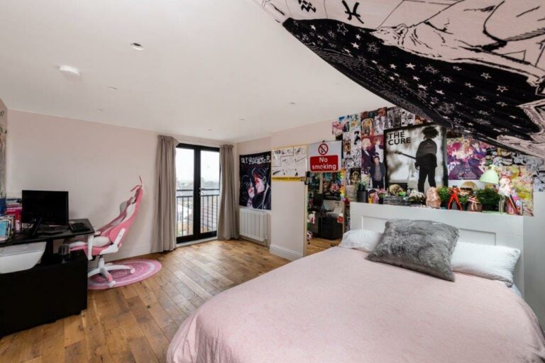 Colourful Kensal Rise image 42
