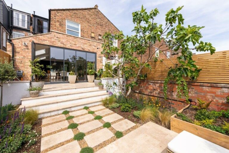 Colourful Kensal Rise image 49