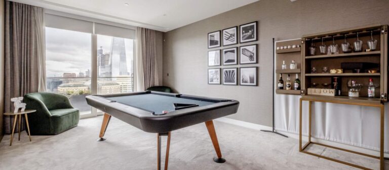 Two Large Penthouses with Views of London image 12