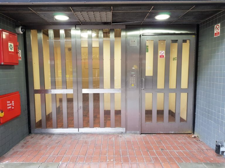 Industrial Style Council Estate In North London image 16