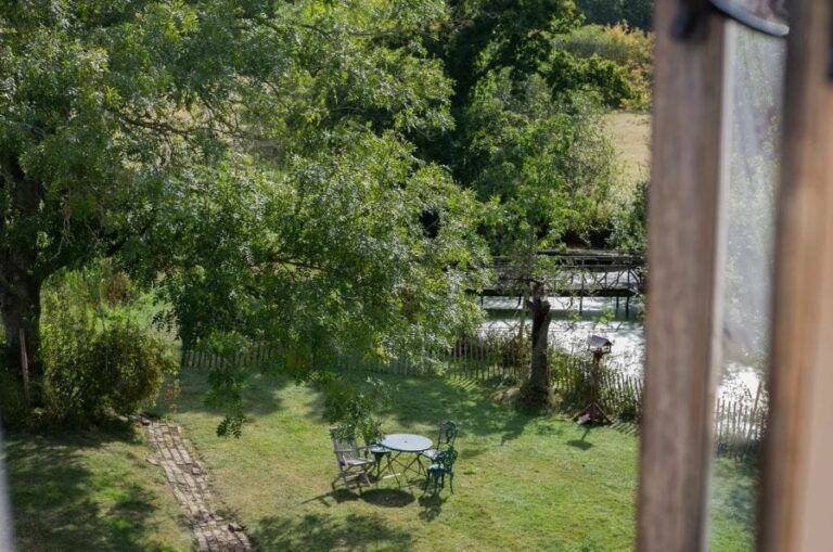 Wonderful English Farm in Remote Location image 51
