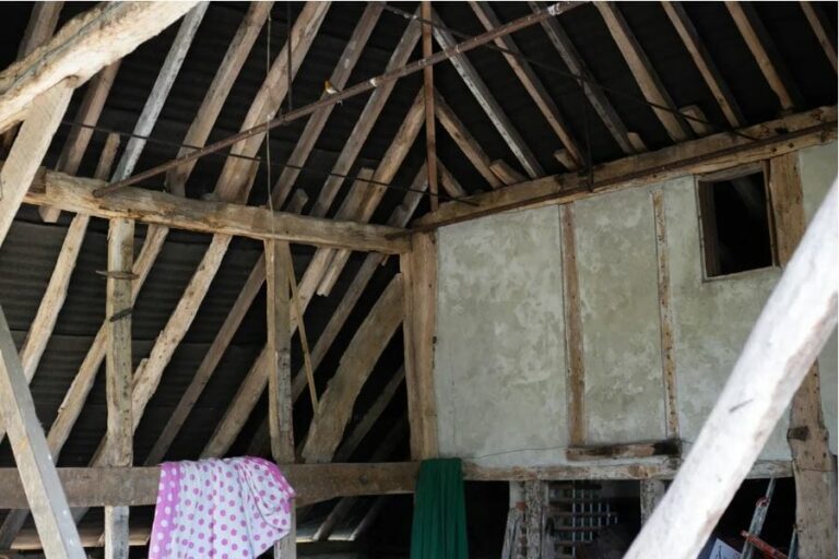 Wonderful English Farm in Remote Location image 48