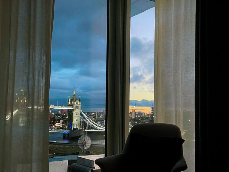 Two Large Penthouses with Views of London image 16