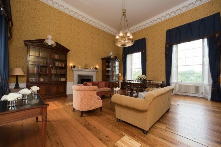 Grand Georgian Palladian Mansion image 12