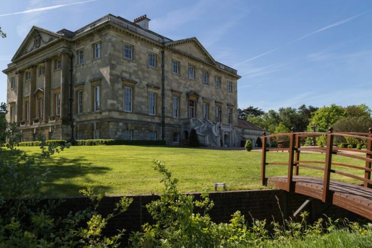 Grand Georgian Palladian Mansion image 5