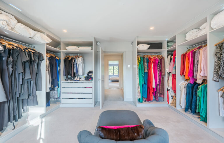 Modern Dulwich Home with Outhouse image 25
