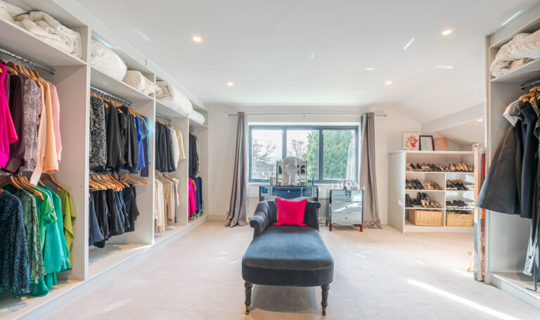 Modern Dulwich Home with Outhouse image 11