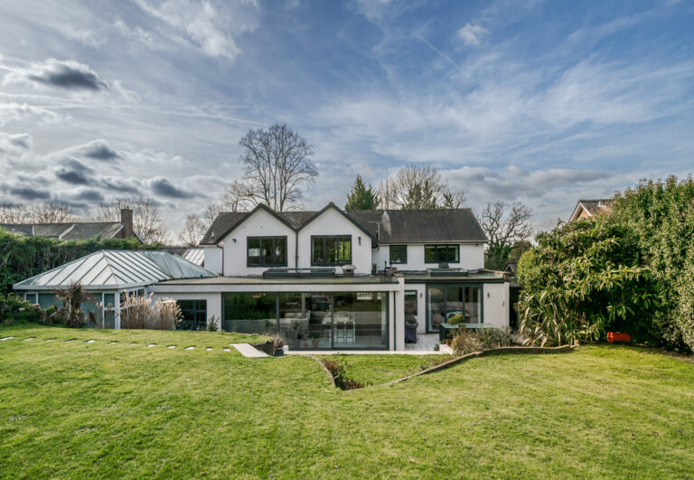 Modern Dulwich Home with Outhouse image 37