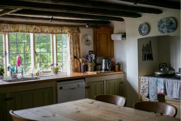 Wonderful English Farm in Remote Location image 24