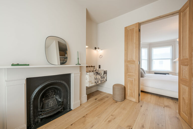Wandsworth Contemporary image 12