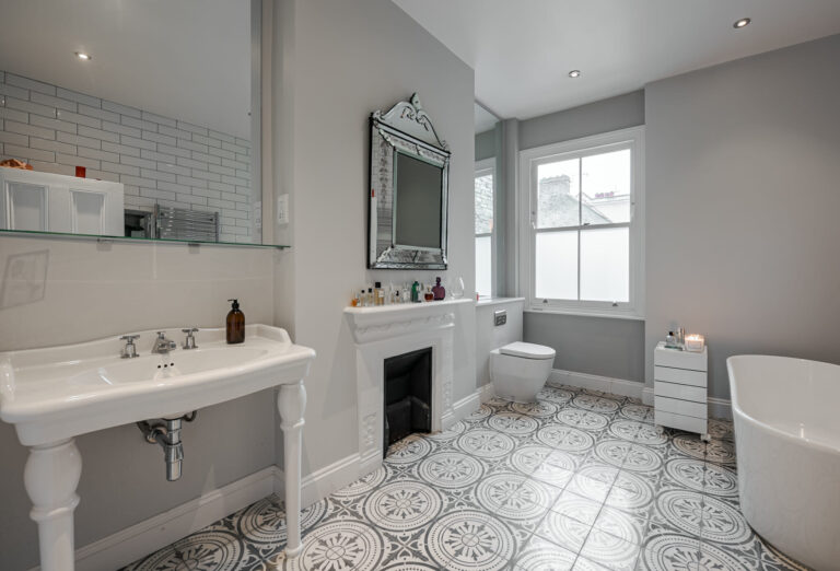West Side Victorian House image 21