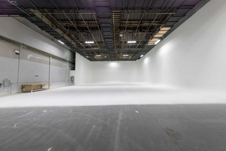 Multi Stage Studio in W3 image 12