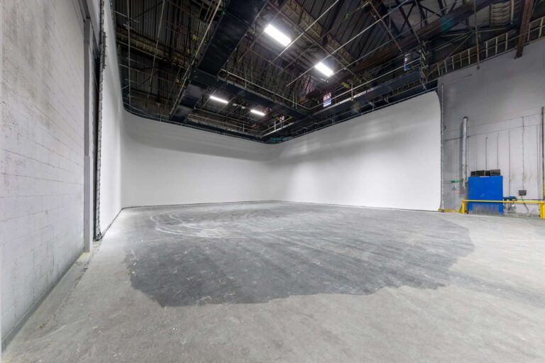 Multi Stage Studio in W3 image 1