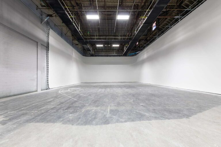 Multi Stage Studio in W3 image 3