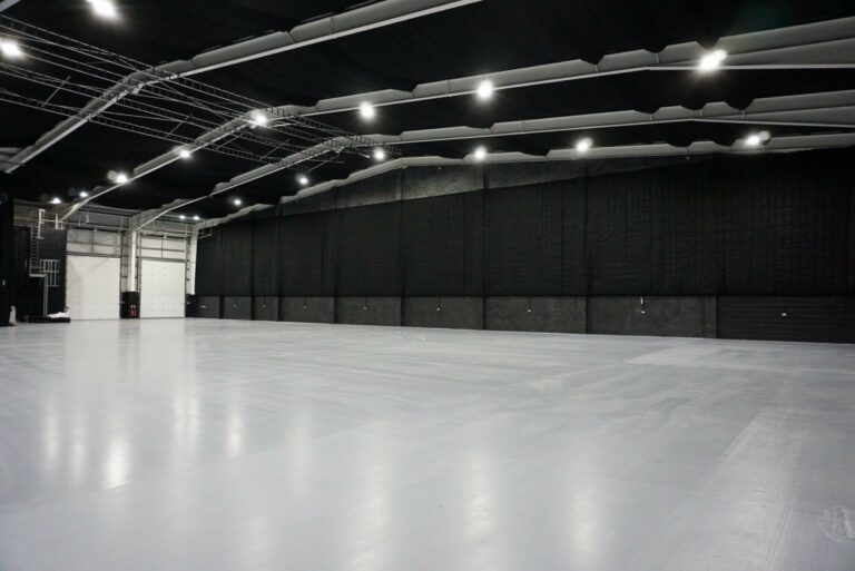 Large Studio Space in Iver image 9