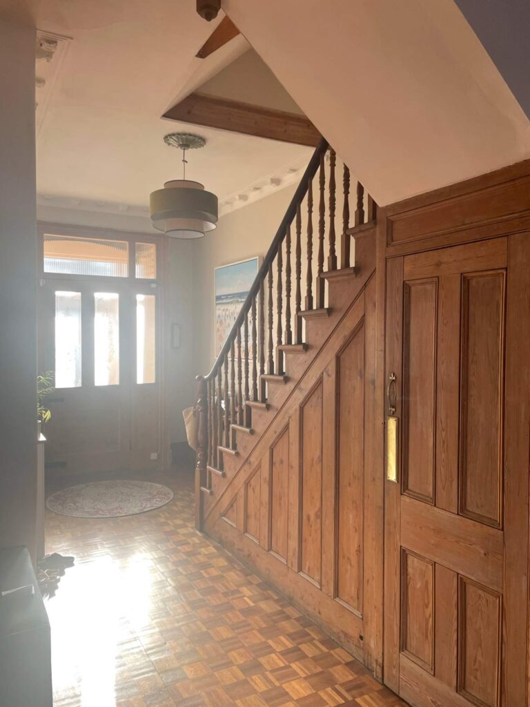 70/80s Family Home image 11