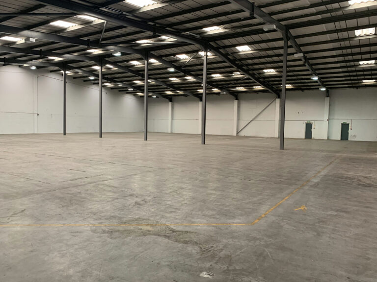 Large Studio Space in Iver image 25