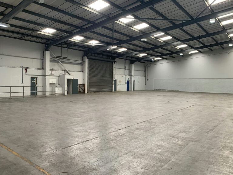 Large Studio Space in Iver image 33