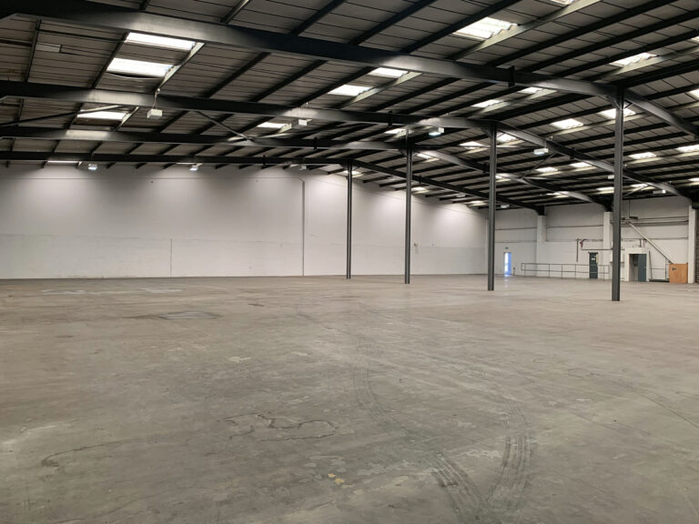Large Studio Space in Iver image 29