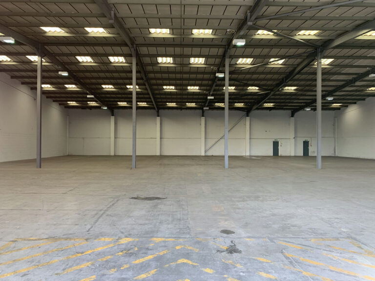 Large Studio Space in Iver image 26