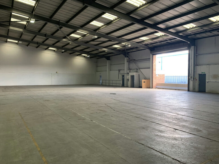 Large Studio Space in Iver image 31