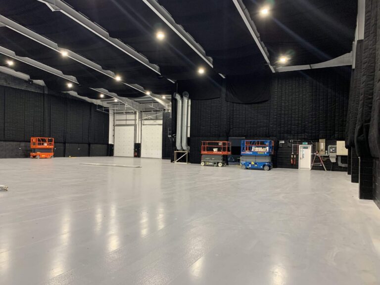 Large Studio Space in Iver image 11