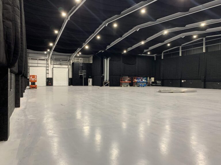 Large Studio Space in Iver image 16