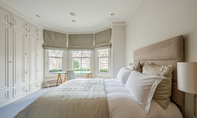 Clapham Old Town Victorian image 22