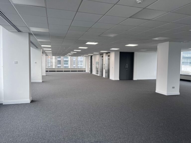 Vacant Croydon Office image 1