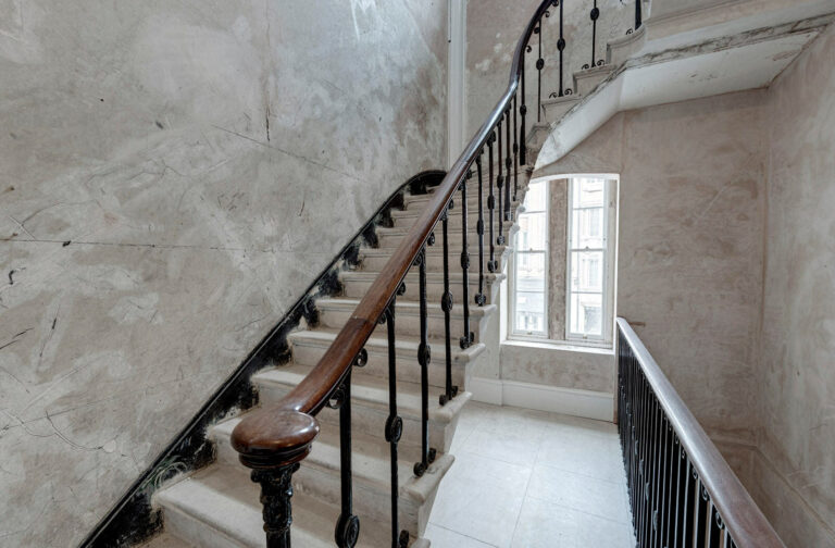 Grand Period Building in Clerkenwell image 6