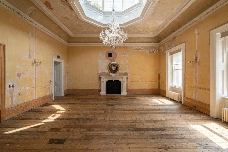 Grand Period Building in Clerkenwell image 23