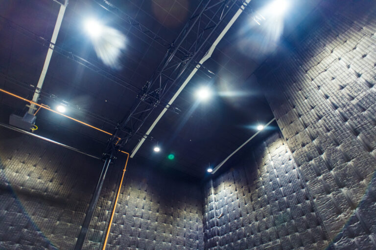 Large Studio in Park Royal image 6