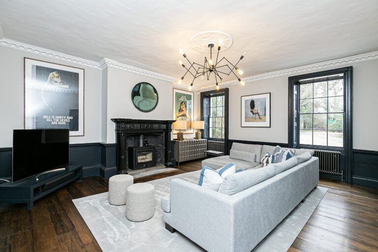 Contemporary Theydon Bois image 7