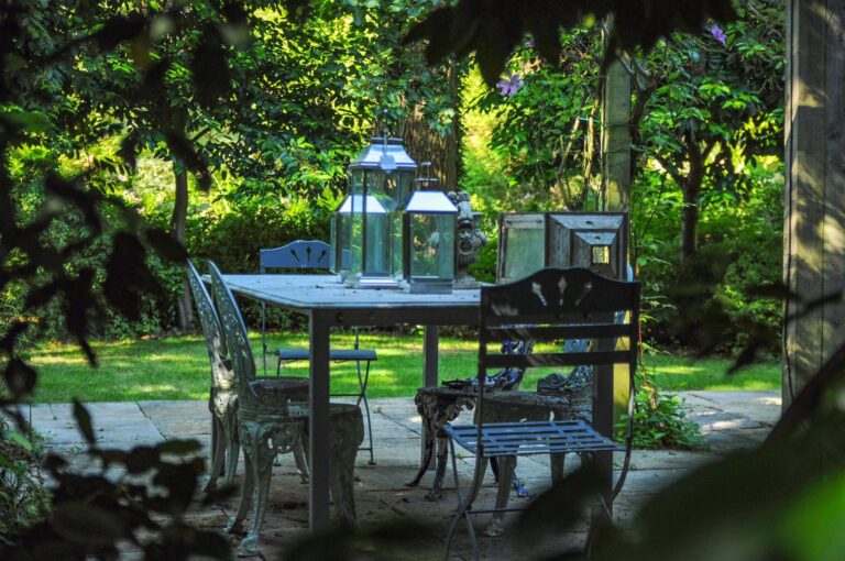 Contemporary Theydon Bois image 36