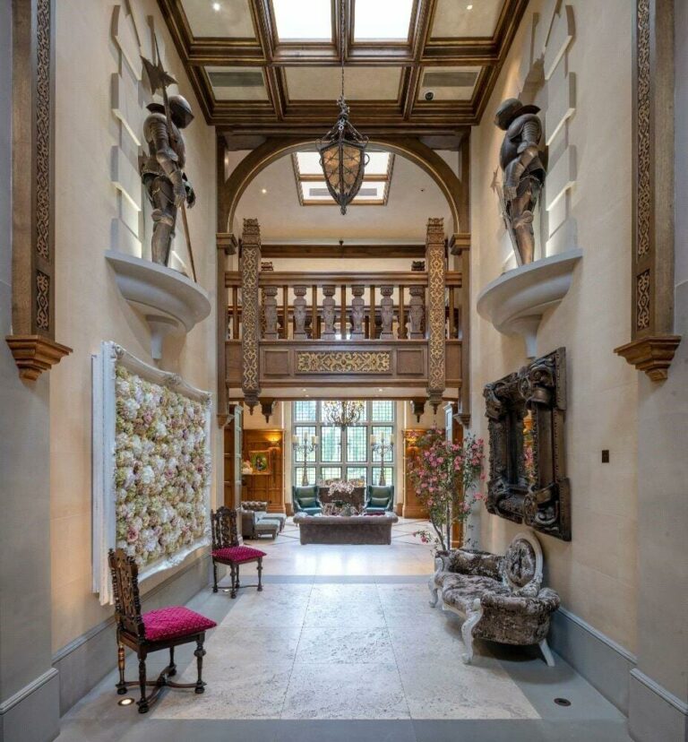 Grand Magical Home in Radlett image 56