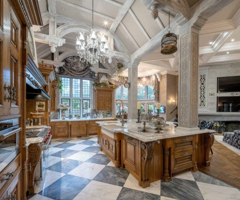 Grand Magical Home in Radlett image 10