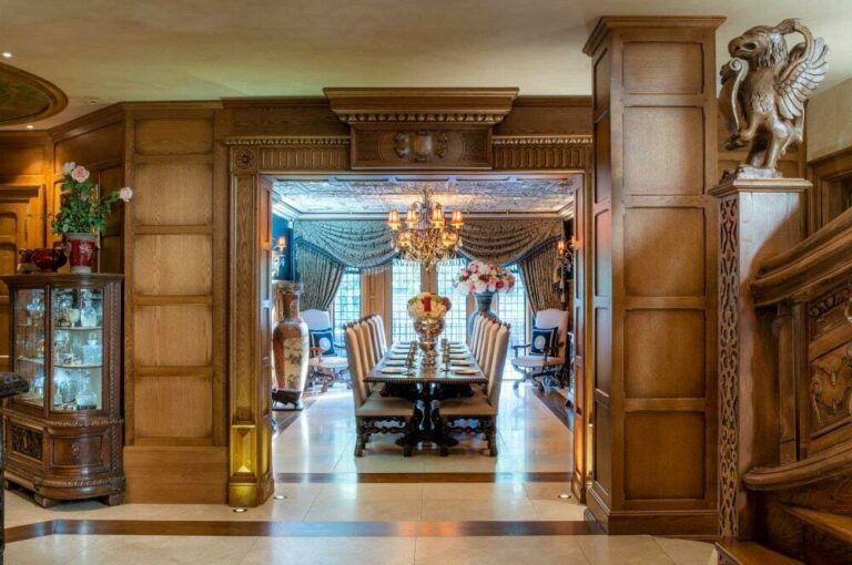 Grand Magical Home in Radlett image 14