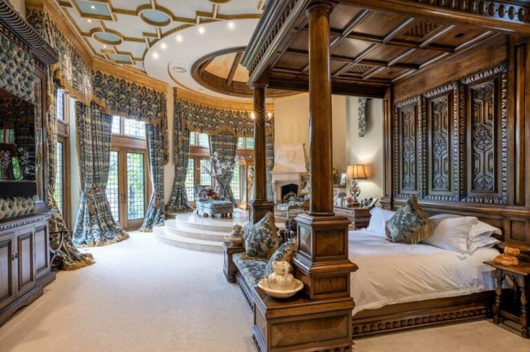 Grand Magical Home in Radlett image 19