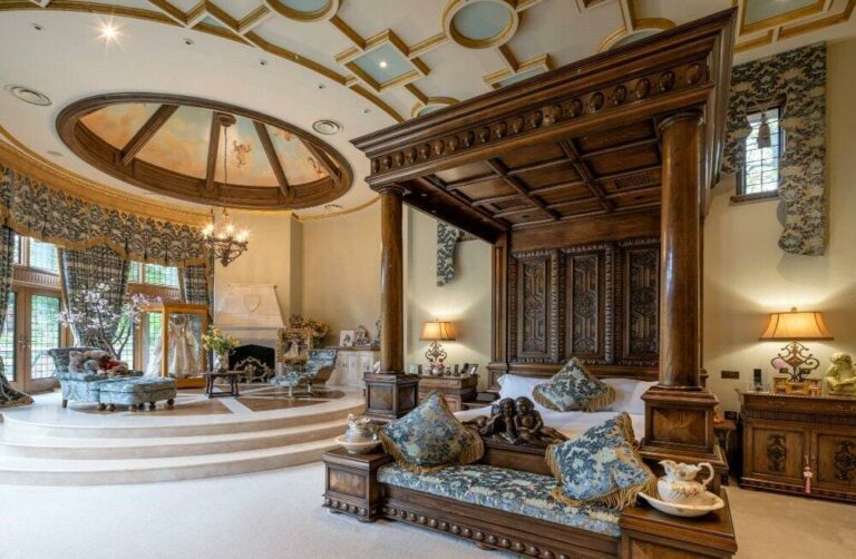 Grand Magical Home in Radlett image 20