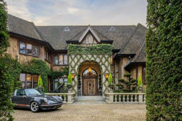 Grand Magical Home in Radlett image 53