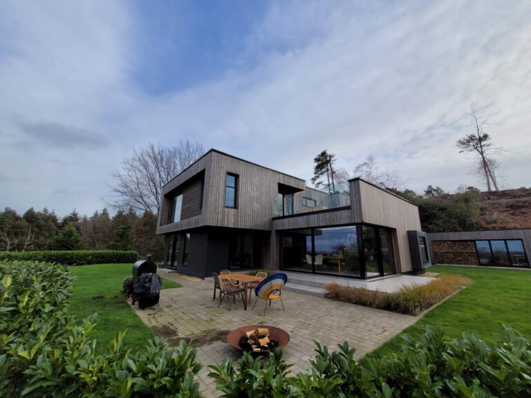 Grand Designs Surrey Home image 14