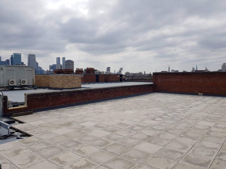 Large Period Warehouse in E3 image 69