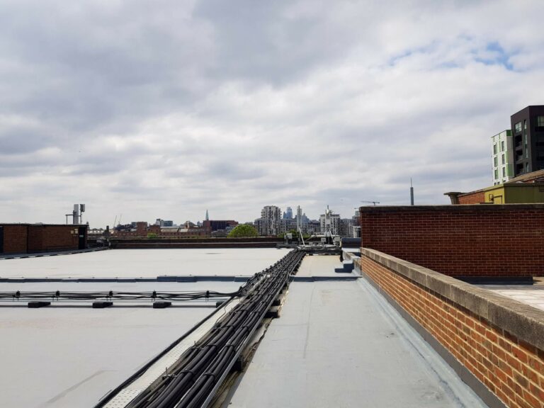 Large Period Warehouse in E3 image 70