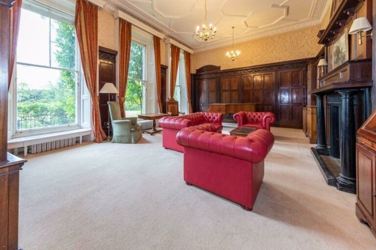 Large Period Manor House in Hertfordshire image 14