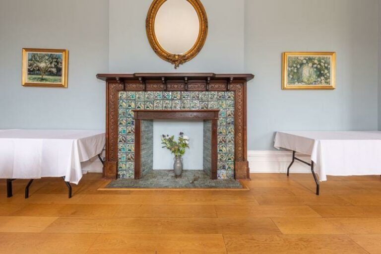 Large Period Manor House in Hertfordshire image 7