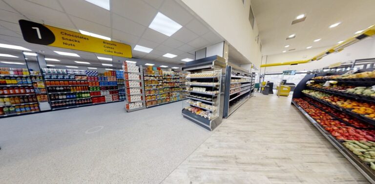 Large Supermarket in Slough image 11