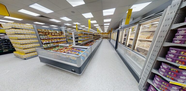 Large Supermarket in Slough image 20
